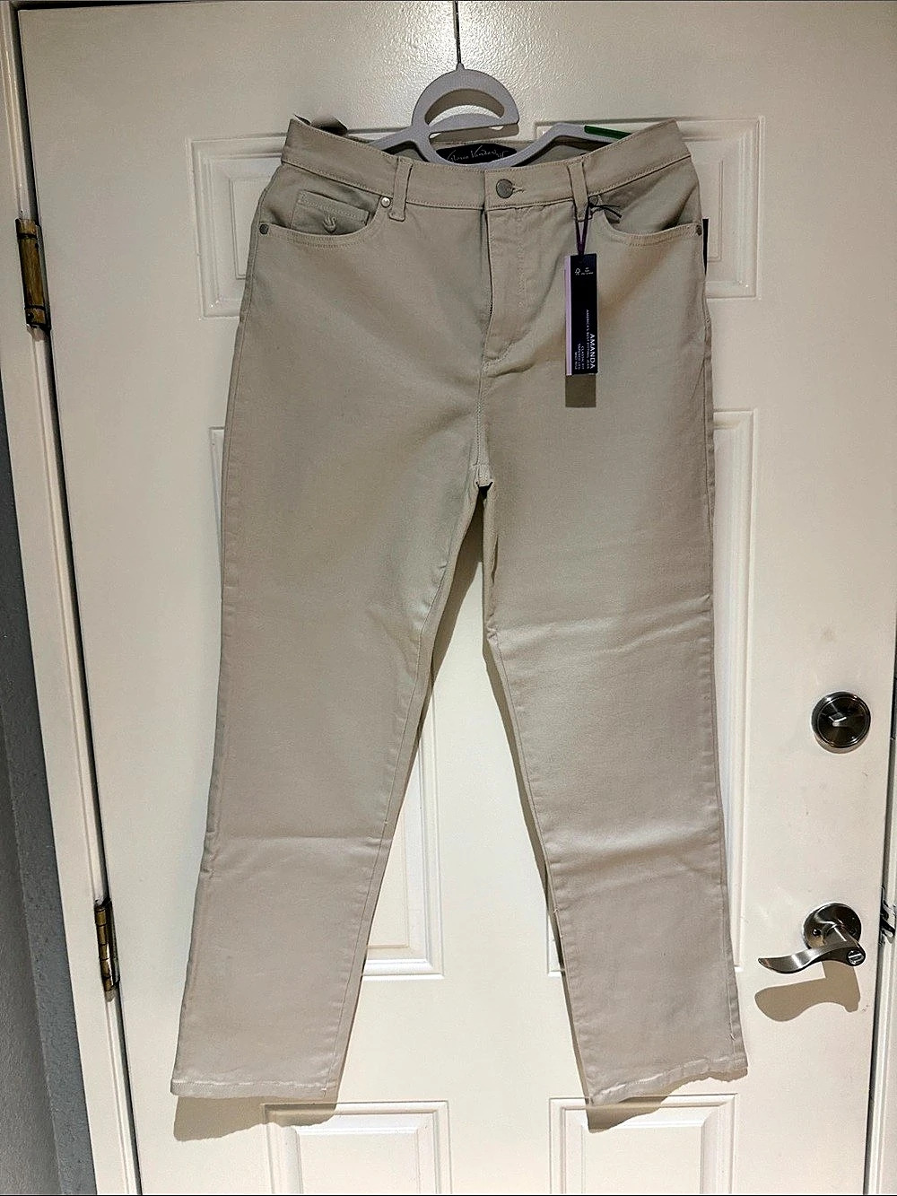 Gloria Vanderbilt Amanda Classic Tapered Fit Mid Rise Jean Straight Leg Jeans